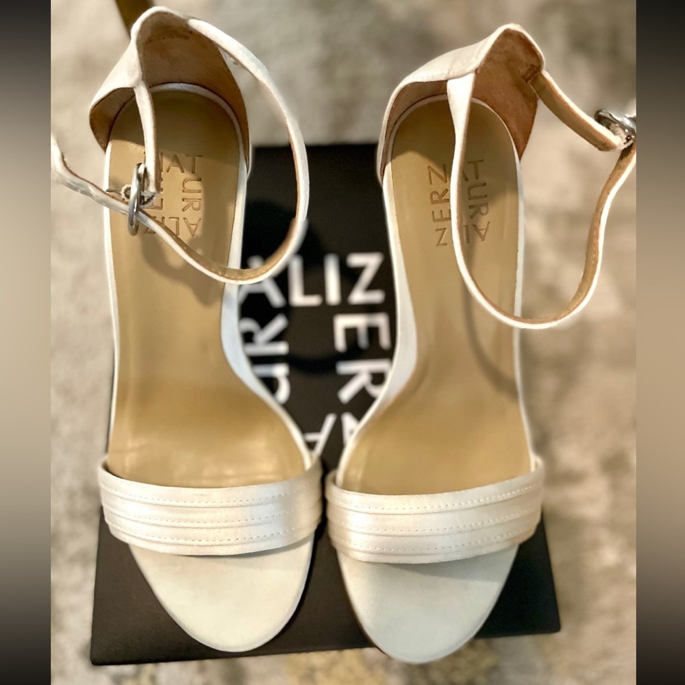 Naturalizer Kinsley Heels